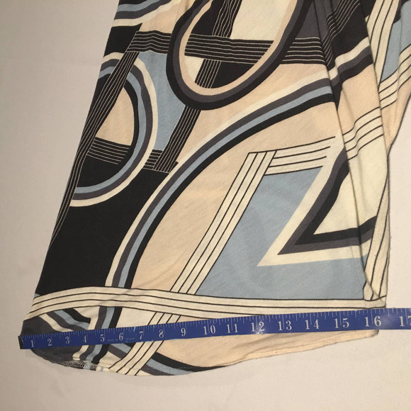 Eugenia Paul Geometric Print Asymmetrical Shirt - Picture 6 of 11